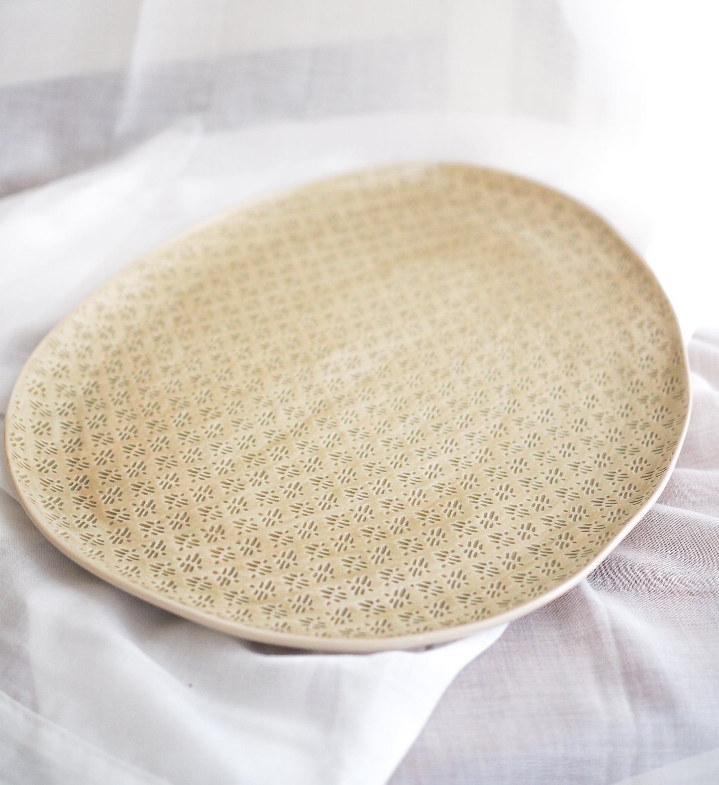 Tirari Oblong Platter Nougat